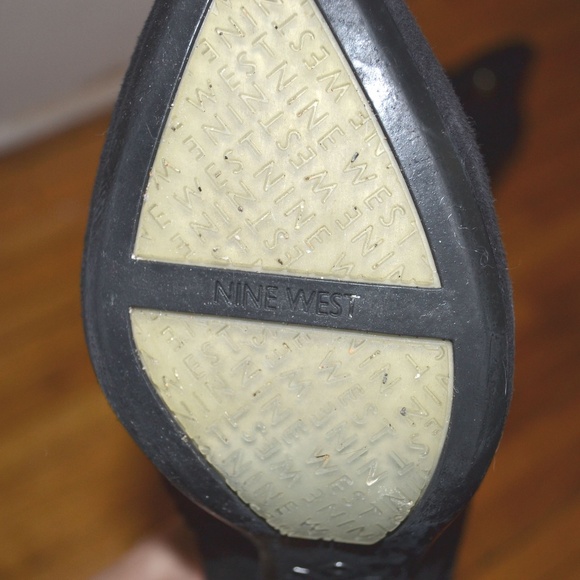 Women's black suede boots, Nine West boots, Size 6 and half boots - Picture 4 of 5